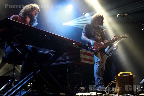 THE WAR ON DRUGS - 2011-09-26 - PARIS - Point Ephemere - 